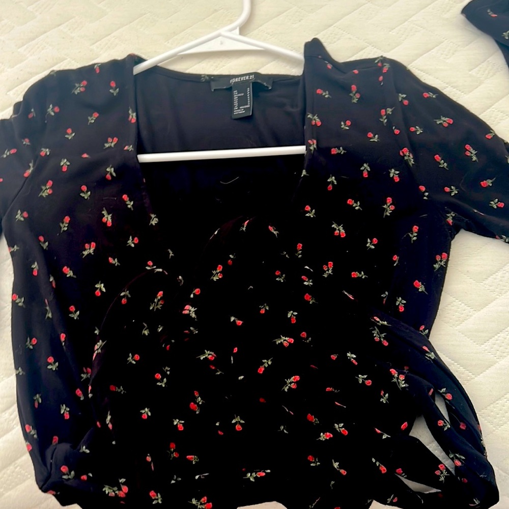 black cherry long sleeve crop top